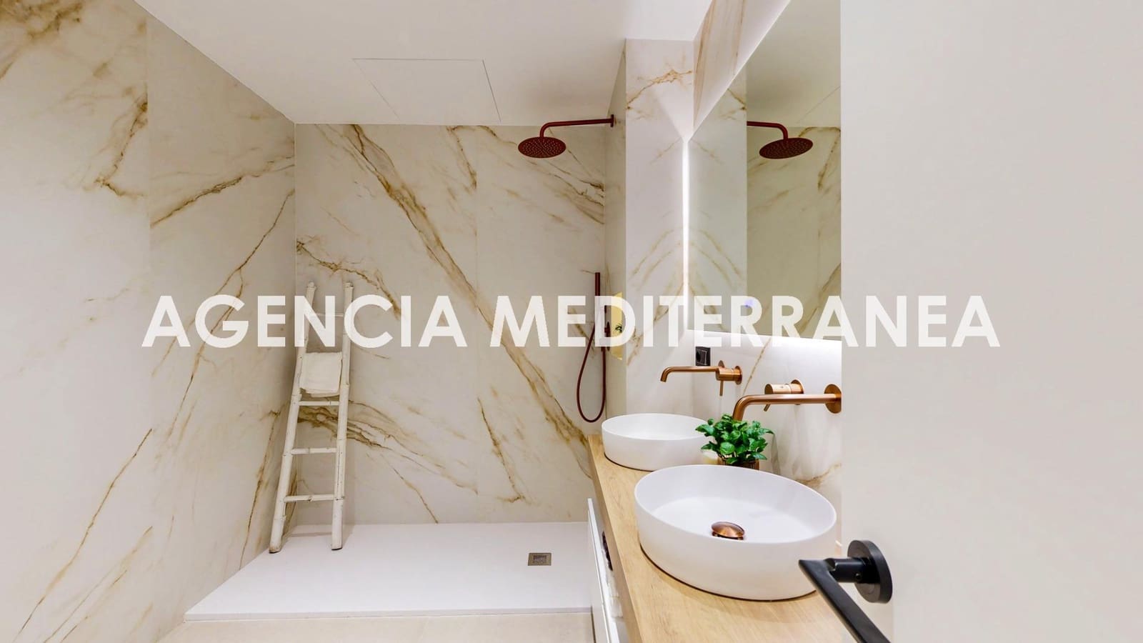 4 soveværelse Lejlighed til salg i Valencia by - € 1.249.000 (Ref: 9543749)