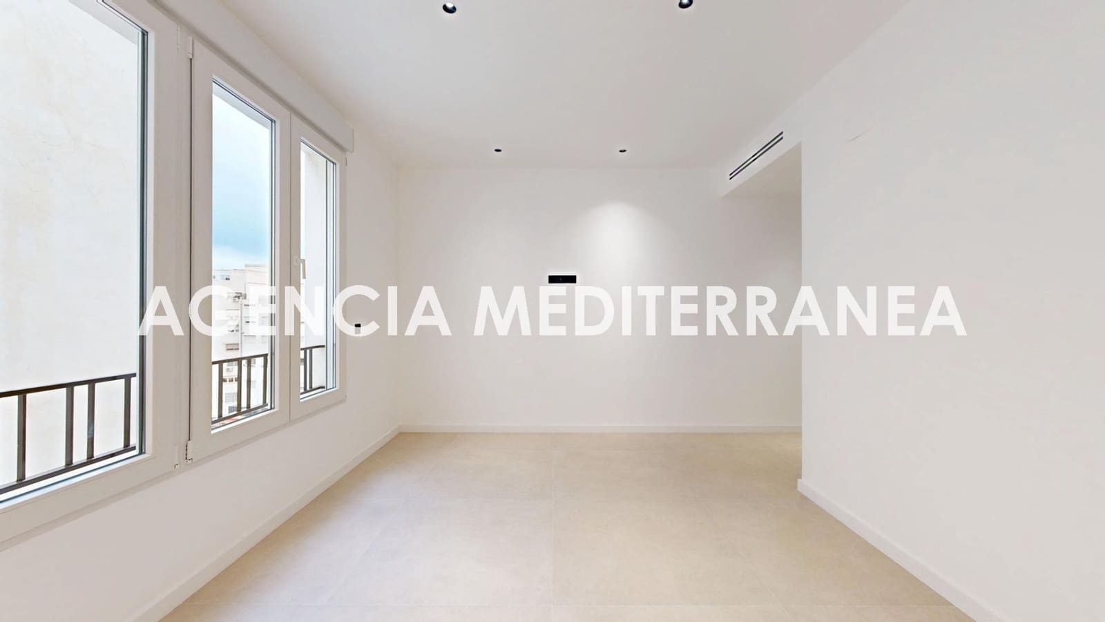 4 soveværelse Lejlighed til salg i Valencia by - € 1.249.000 (Ref: 9543749)