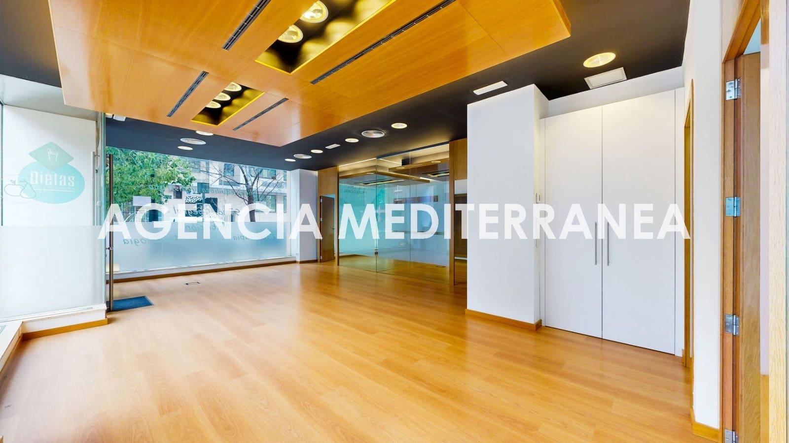 5 bedroom Commercial for rent in Valencia city - € 2,950 (Ref: 9548333)