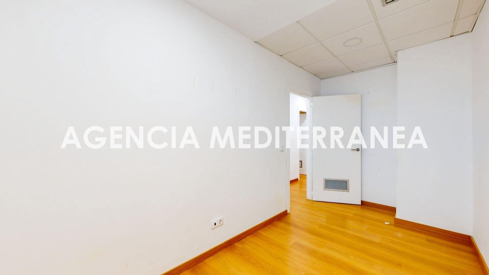5 bedroom Commercial for rent in Valencia city - € 2,950 (Ref: 9548333)