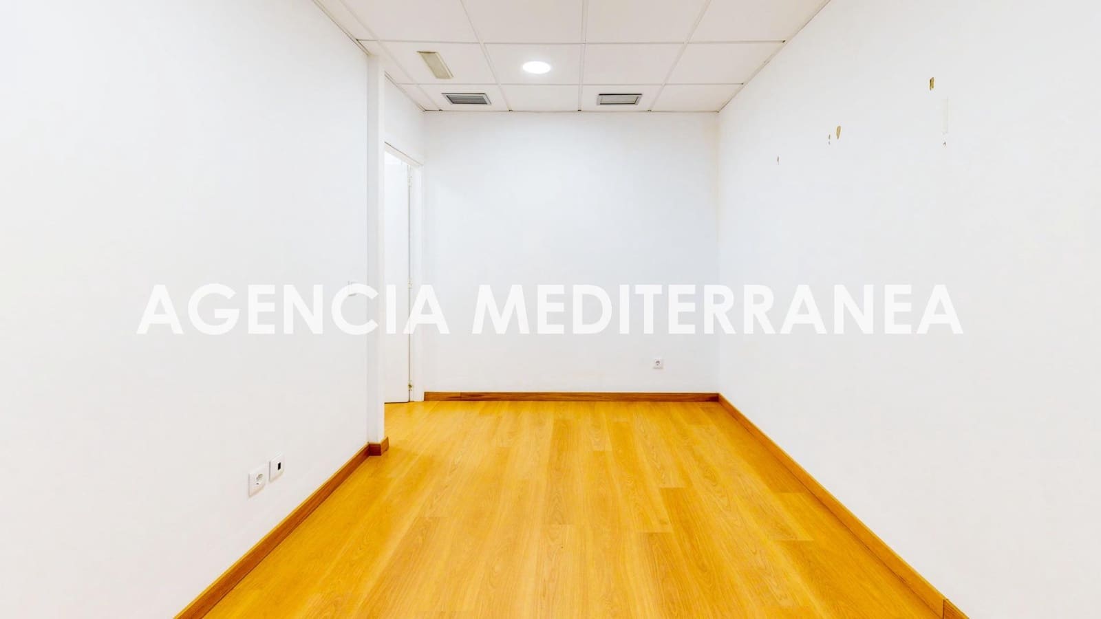 5 bedroom Commercial for rent in Valencia city - € 2,950 (Ref: 9548333)