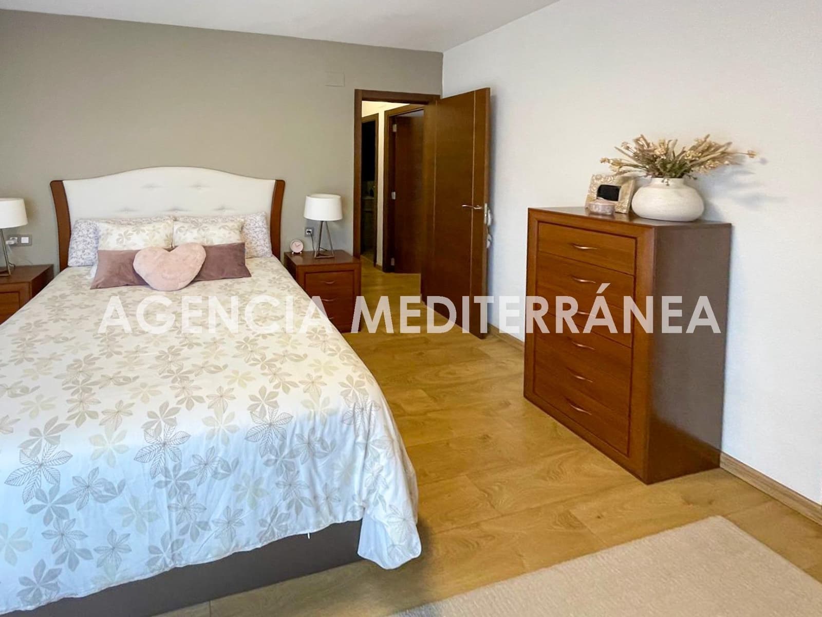 3 bedroom Flat for sale in Riba-roja de Turia - € 213,900 (Ref: 9551646)