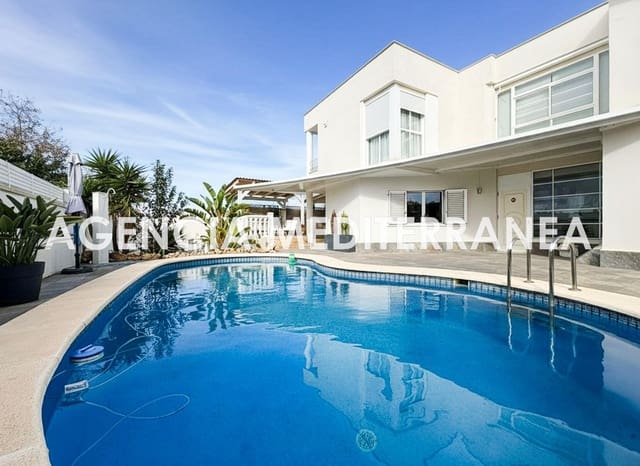 4 slaapkamer Villa te koop in L'Eliana met zwembad - € 655.000 (Ref: 9551647)