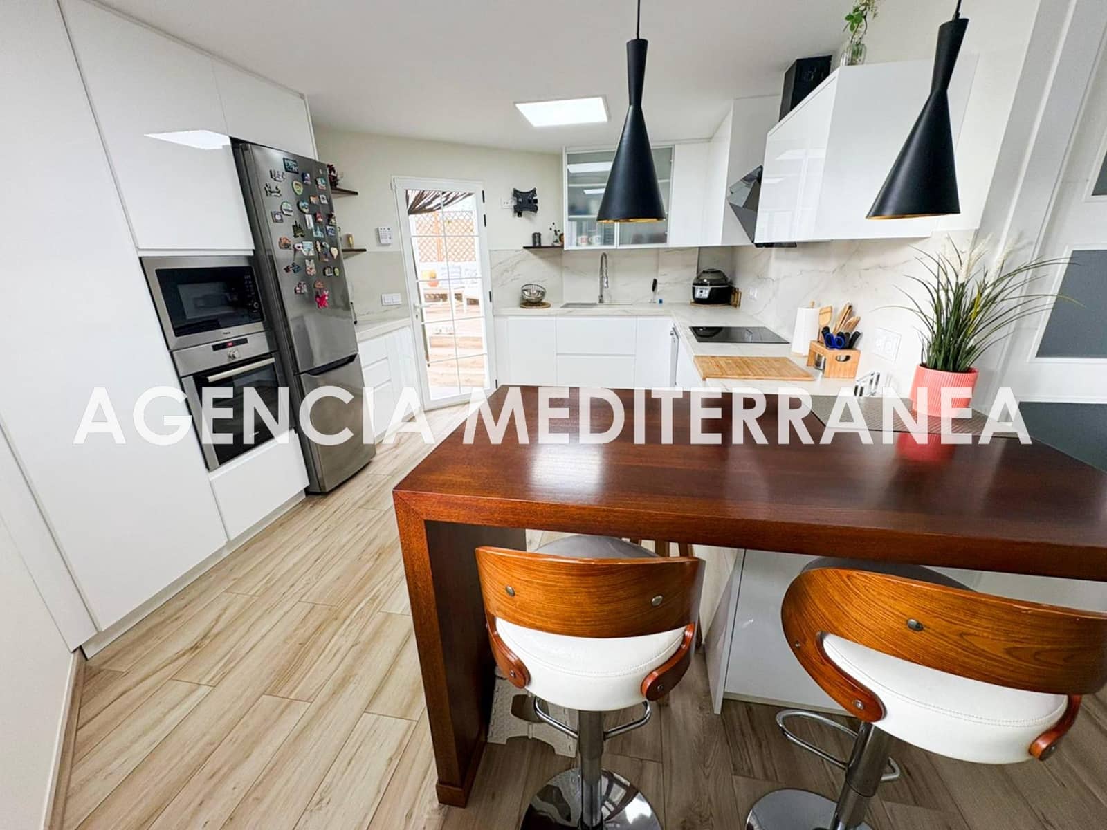 4 slaapkamer Villa te koop in L'Eliana met zwembad - € 655.000 (Ref: 9551647)