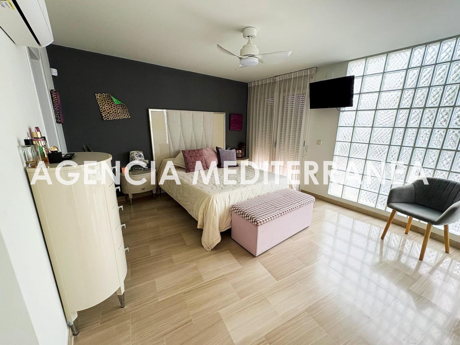 4 slaapkamer Villa te koop in L'Eliana met zwembad - € 655.000 (Ref: 9551647)