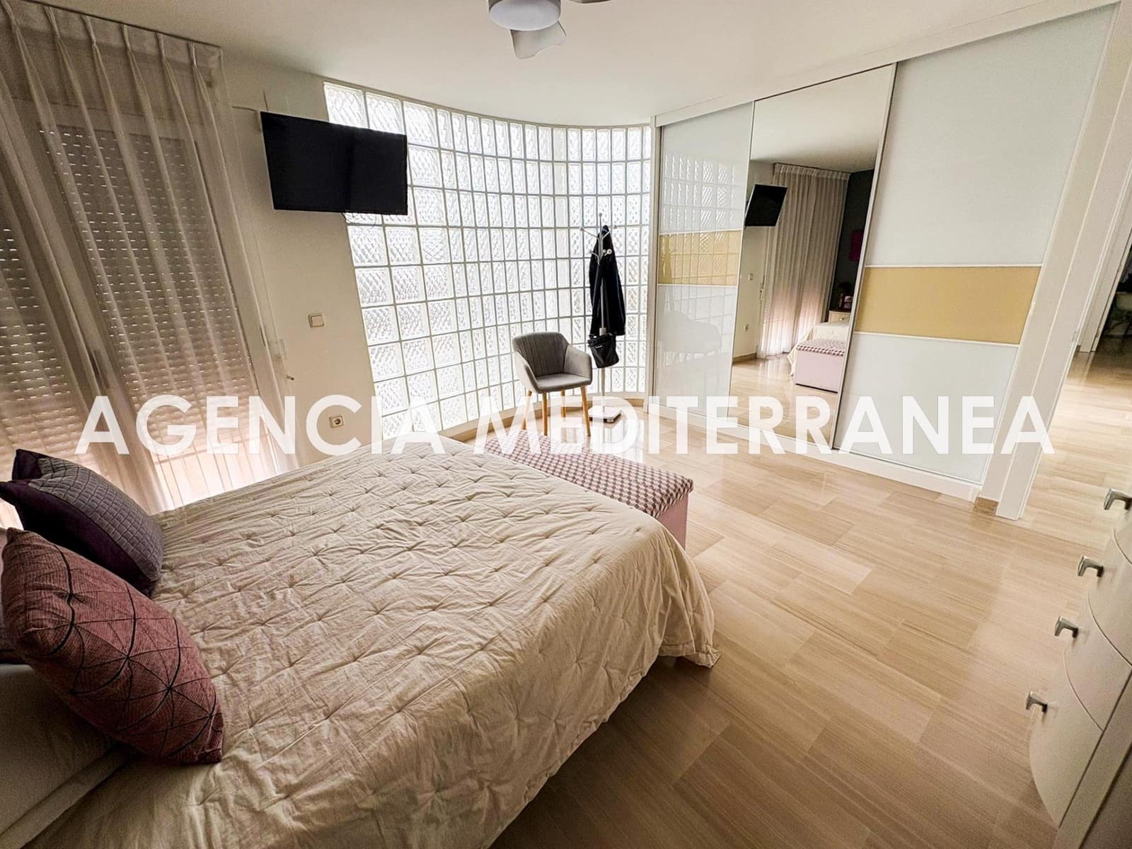 4 slaapkamer Villa te koop in L'Eliana met zwembad - € 655.000 (Ref: 9551647)