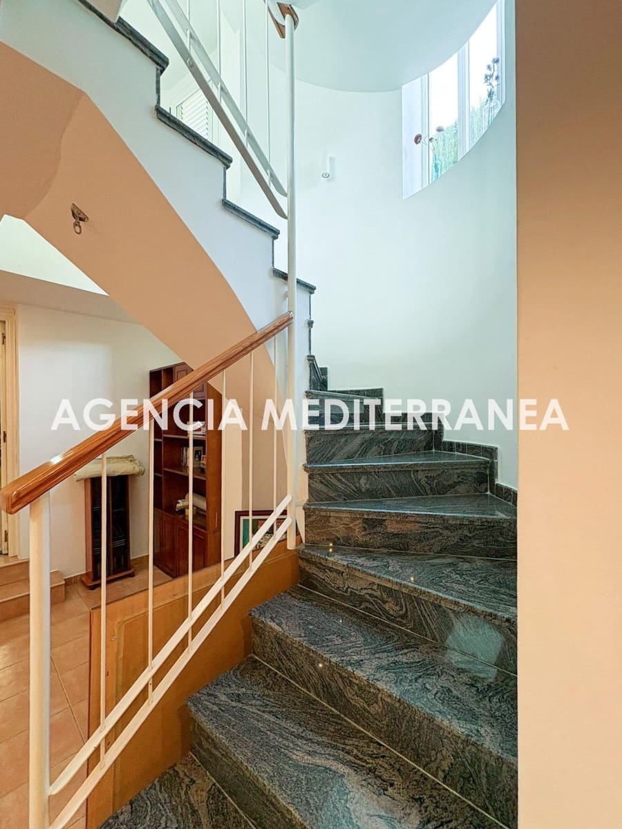 4 sypialnia Willa na sprzedaż w L'Eliana z basenem - 655 000 € (Ref: 9551647)