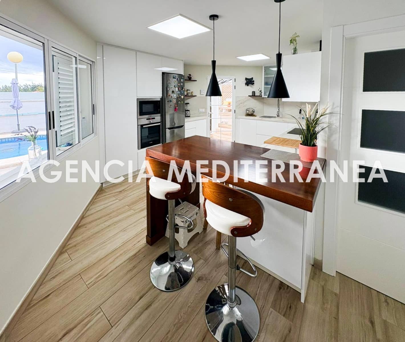 4 sypialnia Willa na sprzedaż w L'Eliana z basenem - 655 000 € (Ref: 9551647)