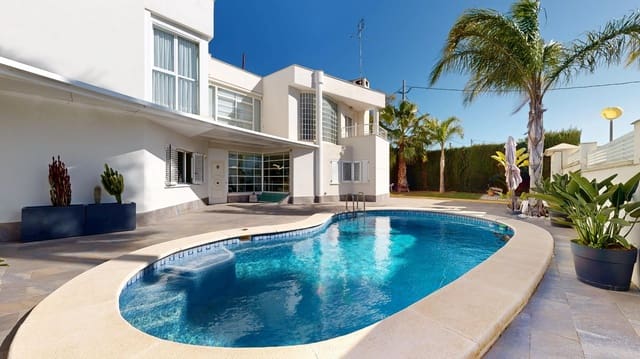 4 soveværelse Villa til salg i L'Eliana med swimmingpool - € 655.000 (Ref: 9551647)