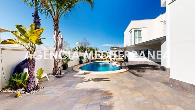 4 sovrum Villa till salu i L'Eliana med pool - 655 000 € (Ref: 9551647)