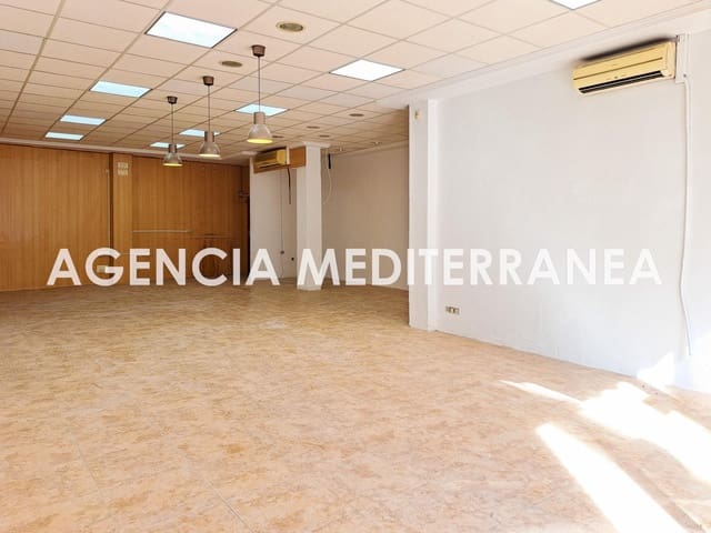 Kaupallinen vuokrattavana paikassa La Cañada, Paterna - 900 € (Ref: 9551649)