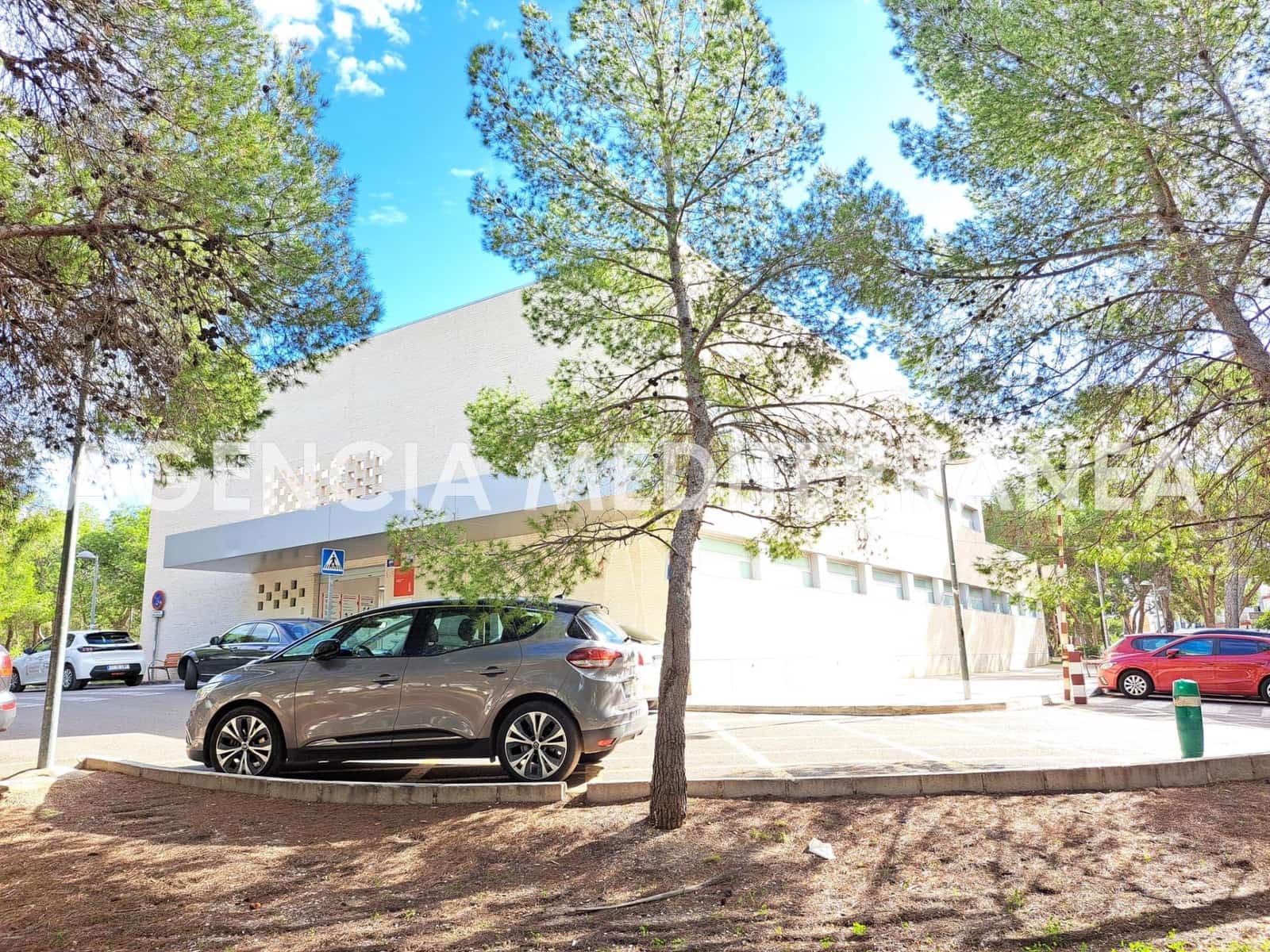 Kaupallinen vuokrattavana paikassa La Canada - 900 € (Ref: 9551649)