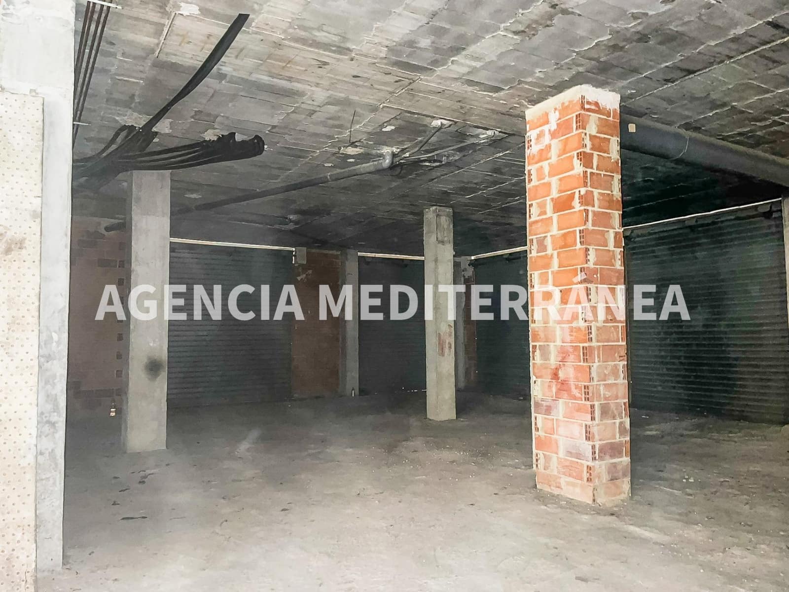 Comercial para venda em Alcasser - 155 000 € (Ref: 9551652)