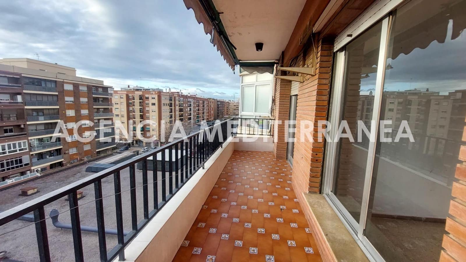 4 soverom Leilighet til salgs i Valencia by - € 300 000 (Ref: 9555967)