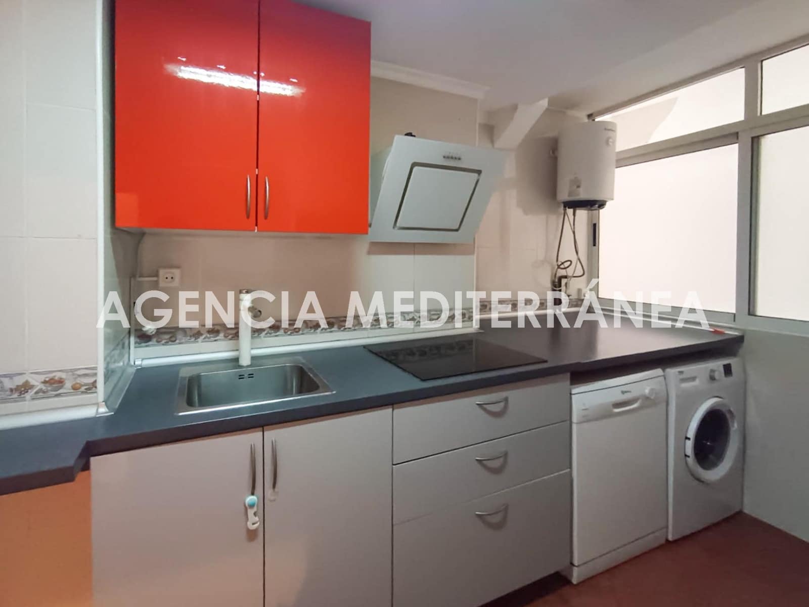 2 bedroom Flat for sale in Valencia city - € 225,000 (Ref: 9561908)
