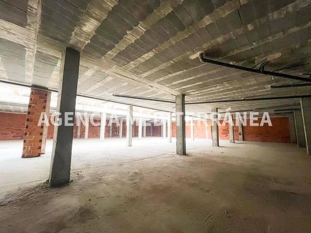 Komercyjne na sprzedaż w Alcàsser - 275 000 € (Ref: 9561909)