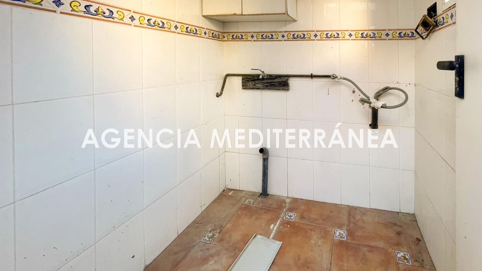 4 bedroom Townhouse for sale in Sagunto / Sagunt with garage - € 239,000 (Ref: 9561911)