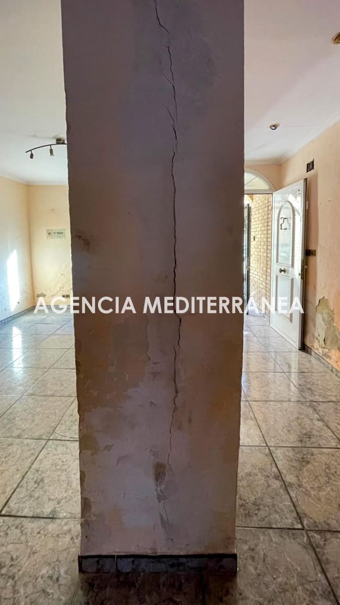 4 bedroom Townhouse for sale in Sagunto / Sagunt with garage - € 239,000 (Ref: 9561911)