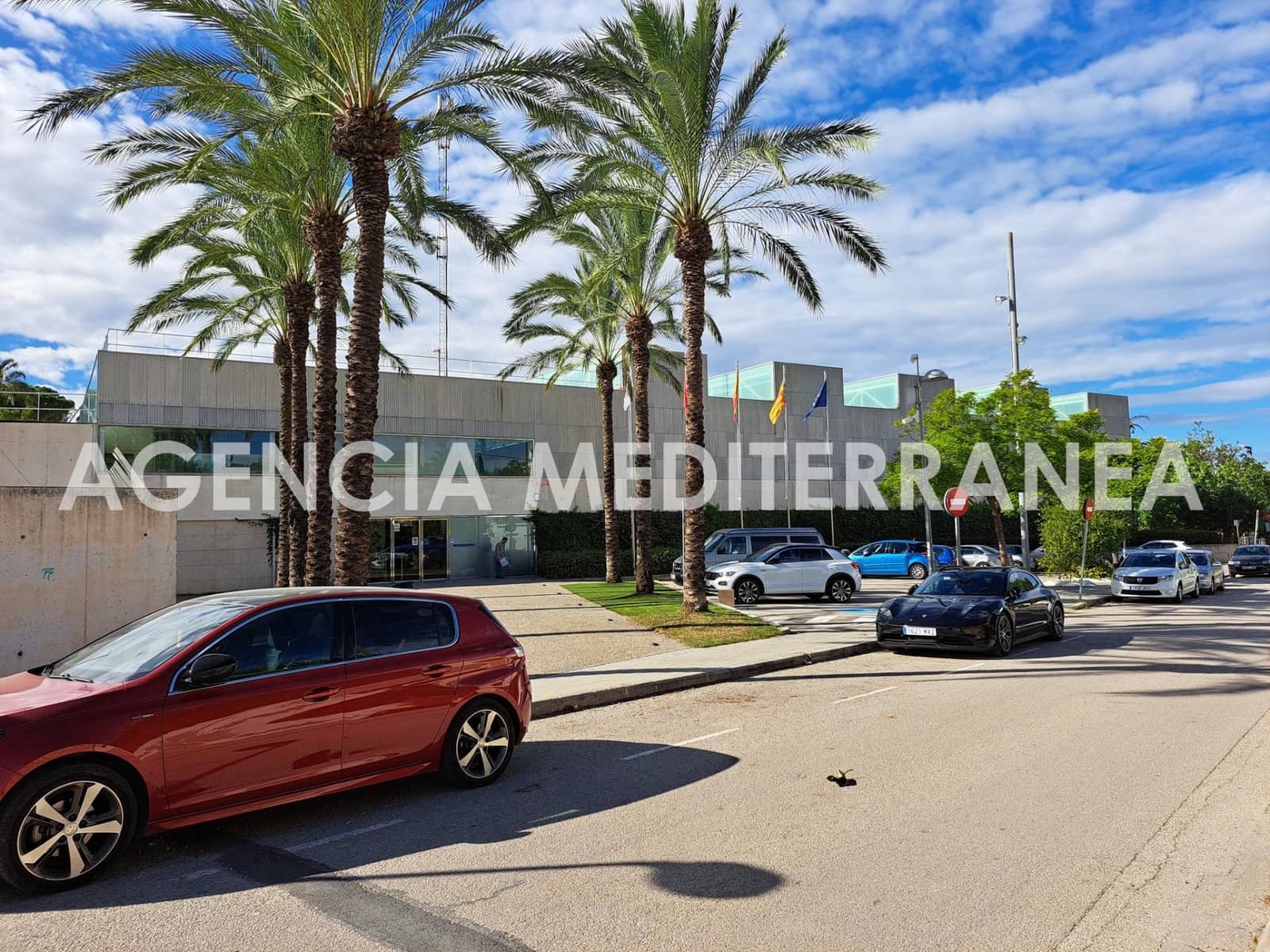 Local Comercial en La Cañada en alquiler - 900 € (Ref: 9565333)