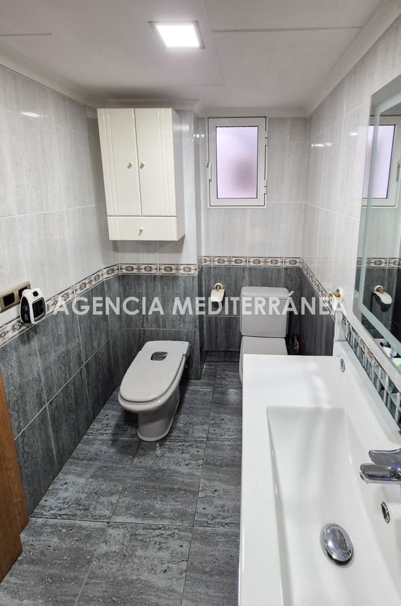 2 bedroom Flat for sale in Valencia city - € 290,000 (Ref: 9568754)