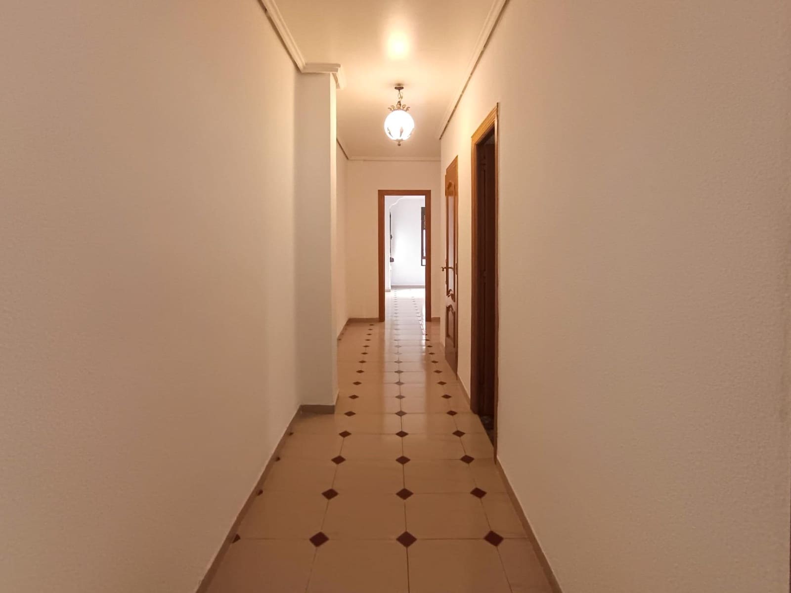 4 Zimmer Wohnung zu verkaufen in Valencia Stadt - 265.000 € (Ref: 9571277)