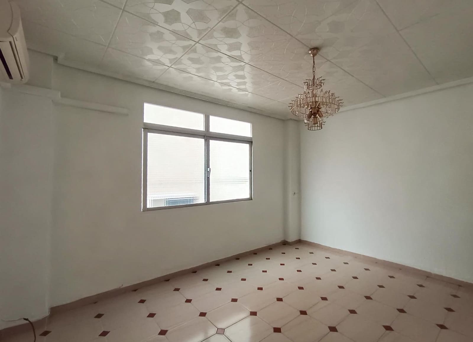 4 soveværelse Lejlighed til salg i Valencia by - € 265.000 (Ref: 9571277)