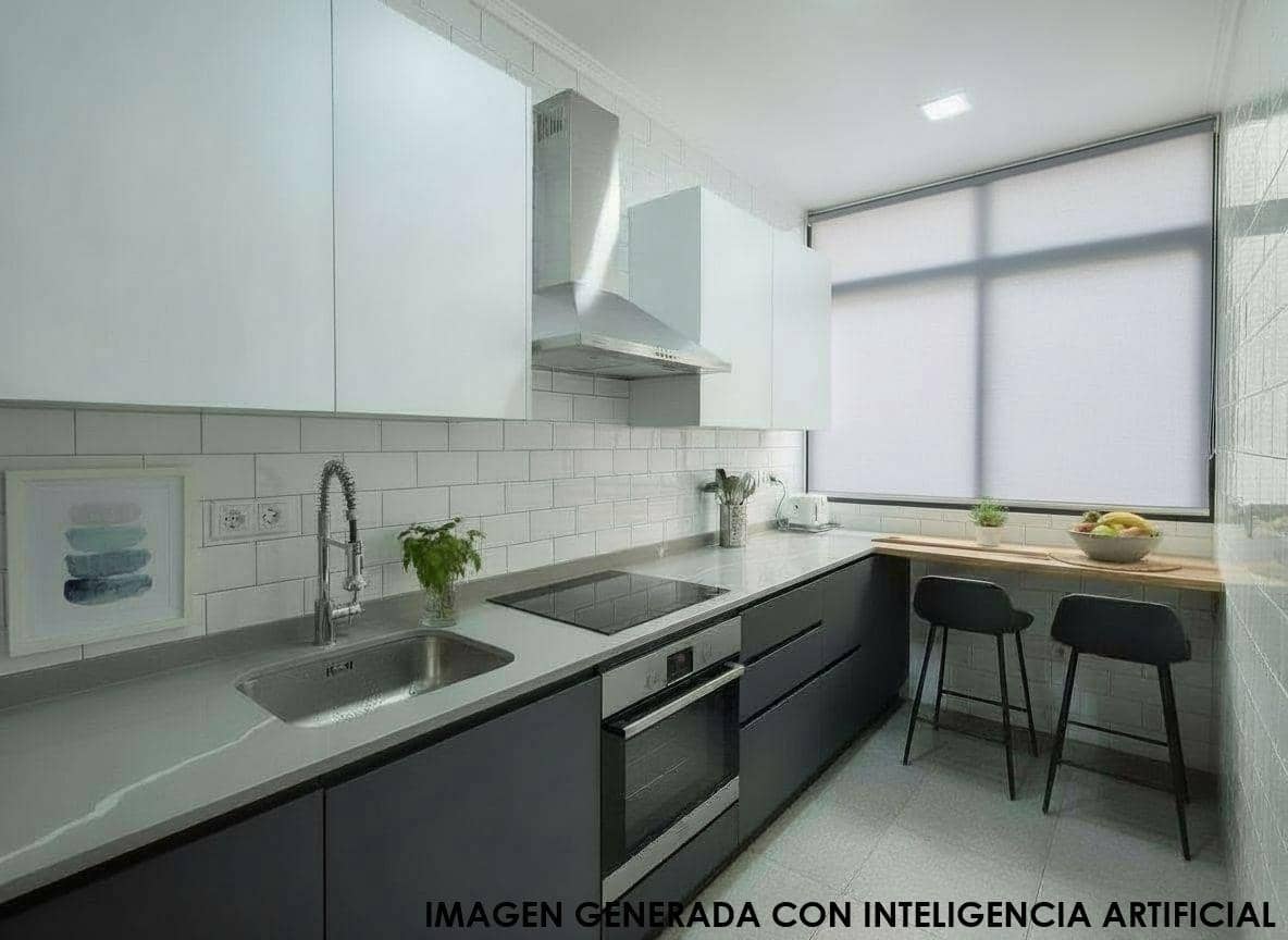 Piso de 4 habitaciones en València ciudad en venta - 265.000 € (Ref: 9571277)