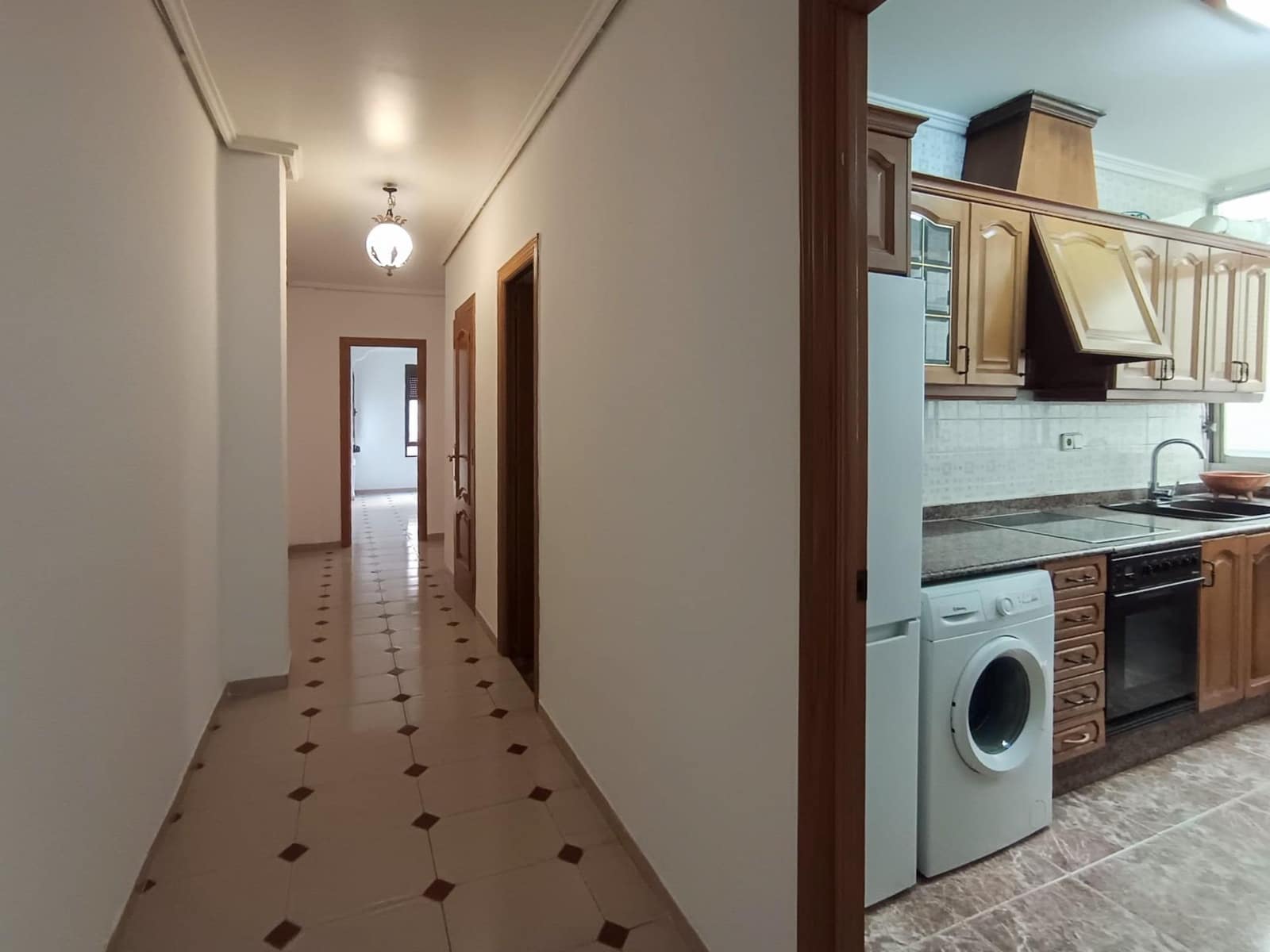 Piso de 4 habitaciones en València ciudad en venta - 265.000 € (Ref: 9571277)