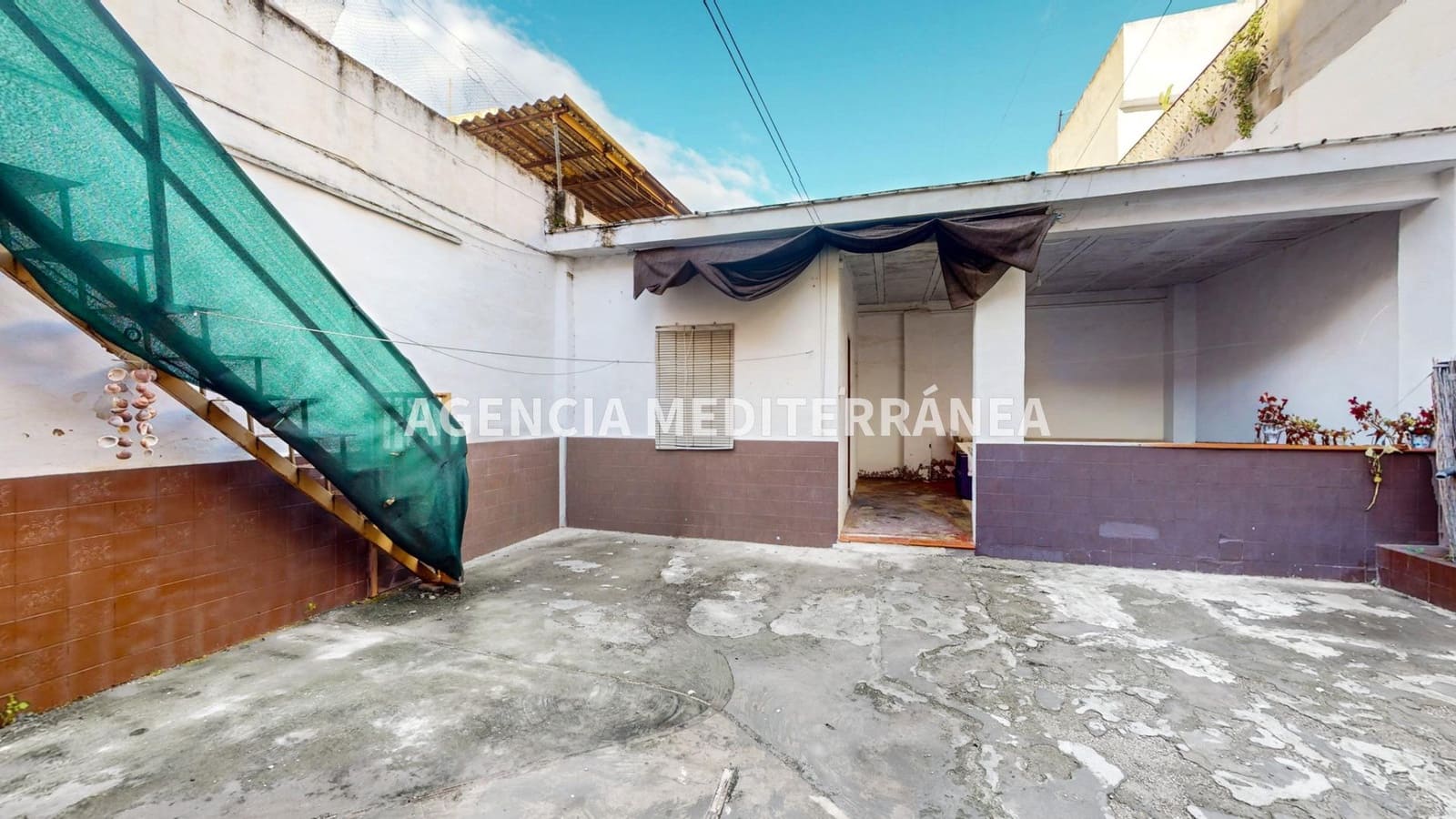 3 bedroom Bungalow for sale in Picassent - € 235,000 (Ref: 9574711)