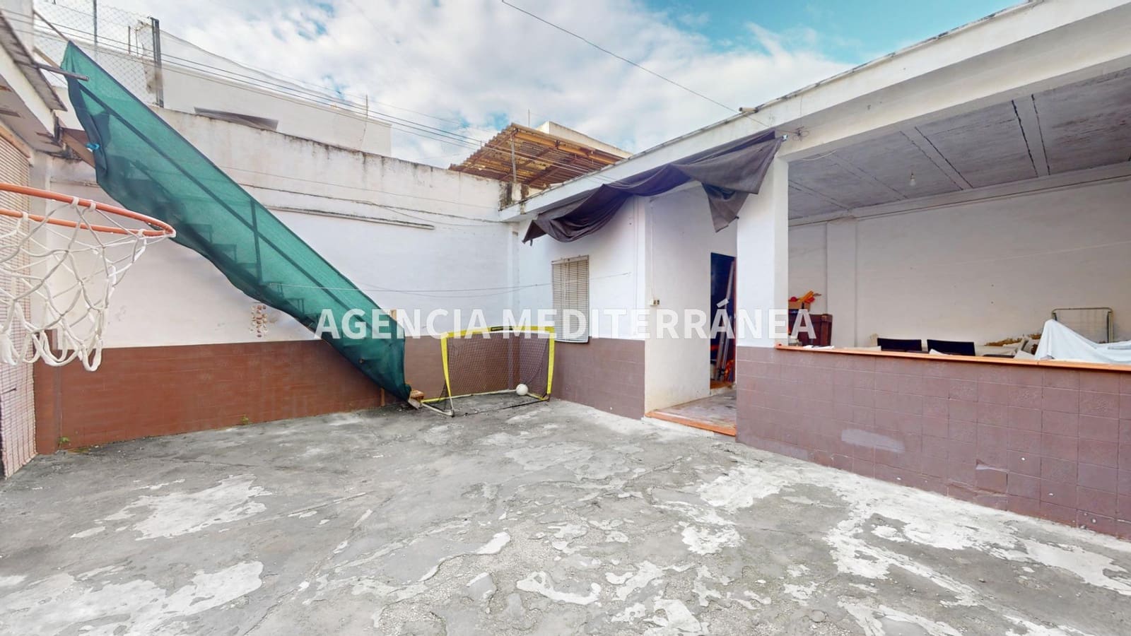 3 bedroom Bungalow for sale in Picassent - € 220,000 (Ref: 9574711)