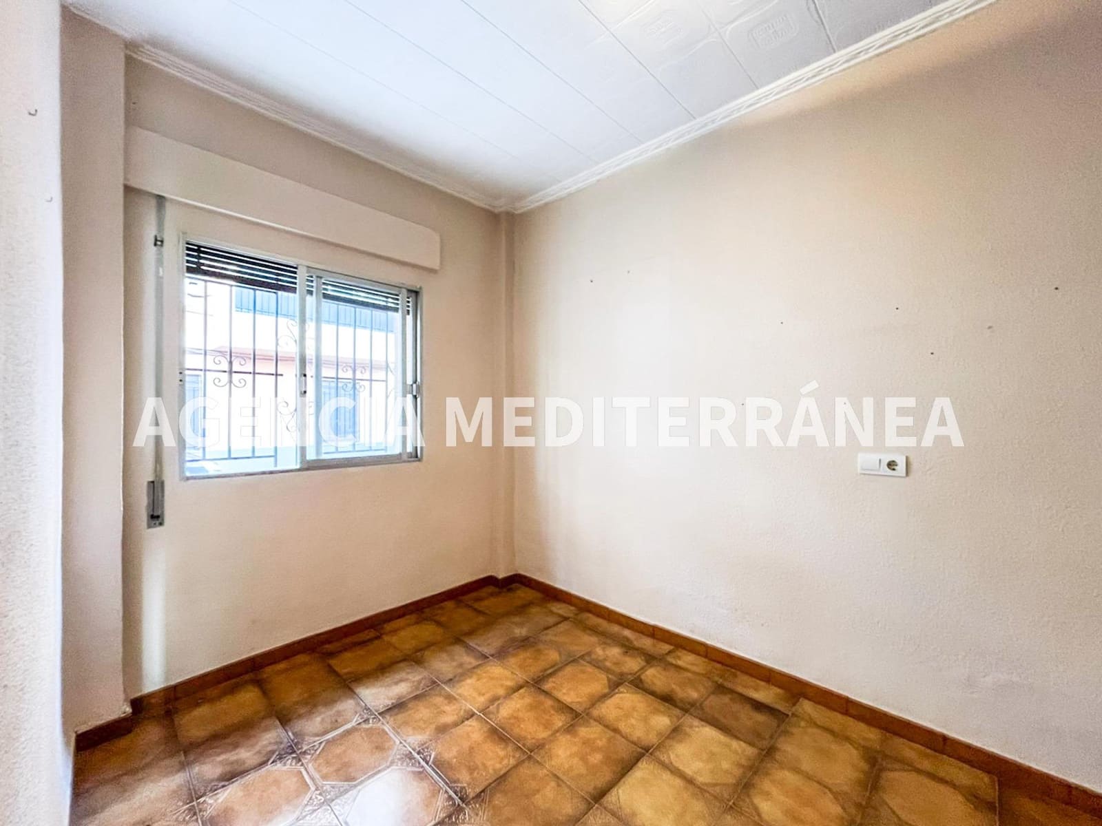 3 bedroom Bungalow for sale in Picassent - € 220,000 (Ref: 9574711)