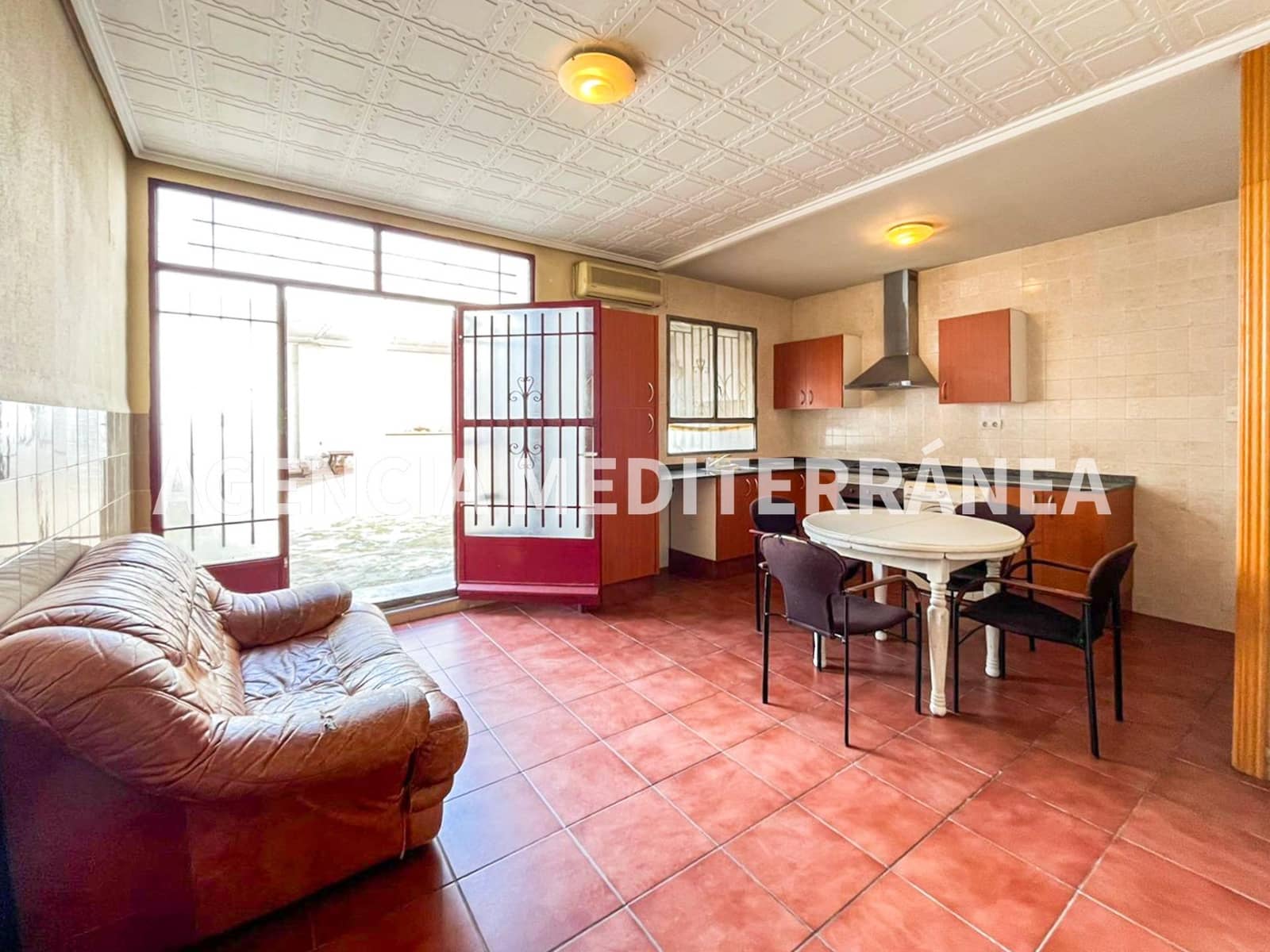3 bedroom Bungalow for sale in Picassent - € 220,000 (Ref: 9574711)
