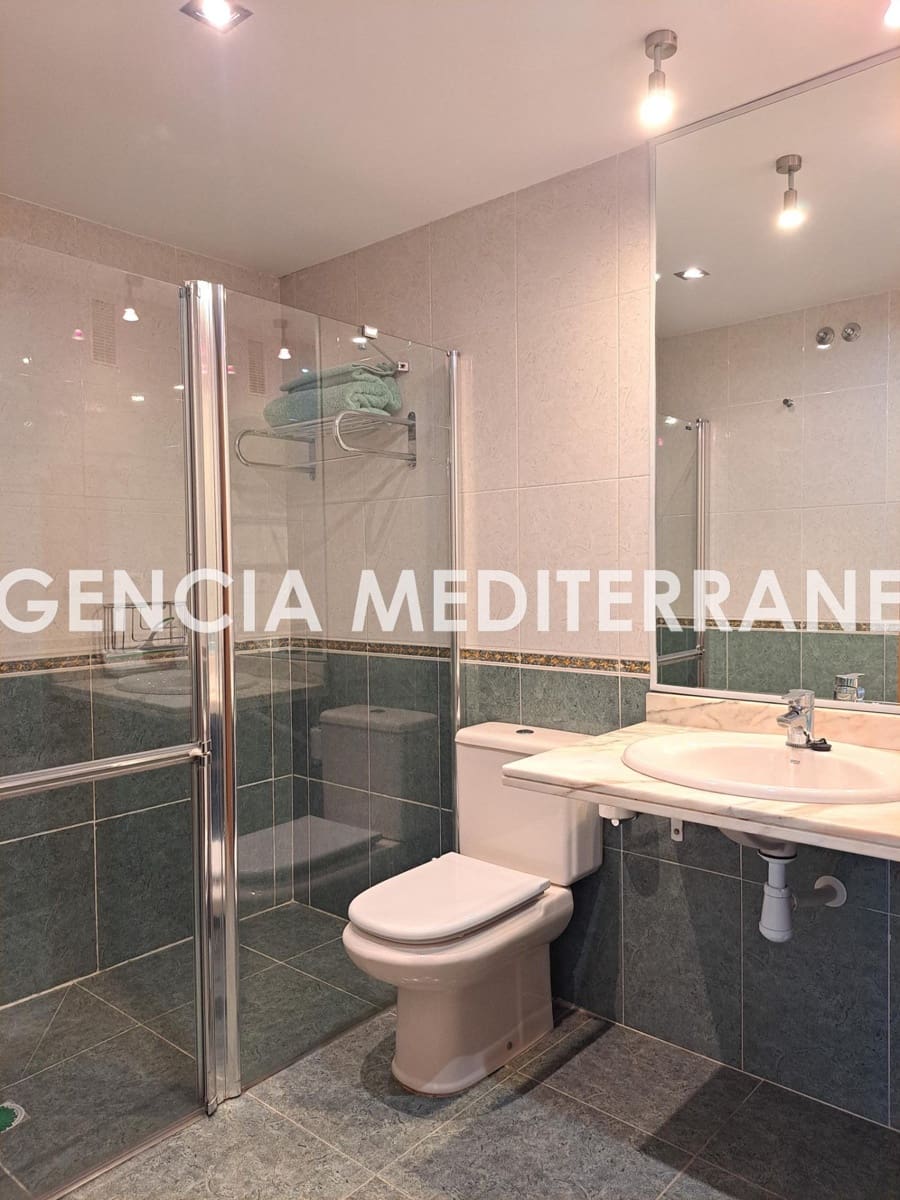 Appartement de 3 chambres à louer à Valence ville avec piscine garage - 1 800 € (Ref: 9583014)