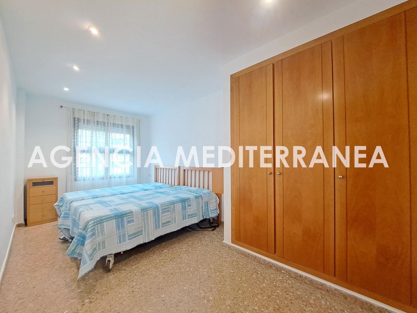 Appartement de 3 chambres à louer à Valence ville avec piscine garage - 1 800 € (Ref: 9583014)