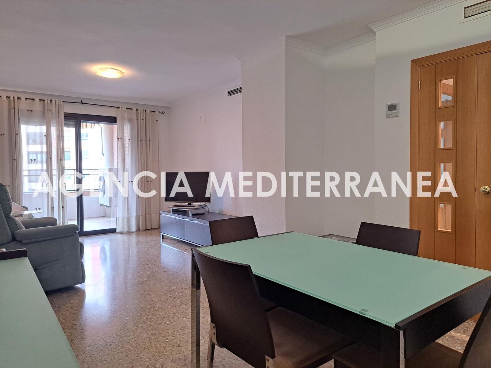 Appartement de 3 chambres à louer à Valence ville avec piscine garage - 1 800 € (Ref: 9583014)