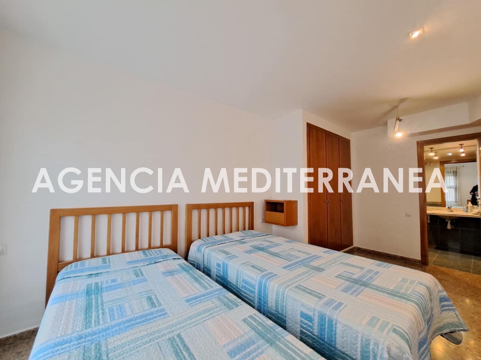 Appartement de 3 chambres à louer à Valence ville avec piscine garage - 1 800 € (Ref: 9583014)