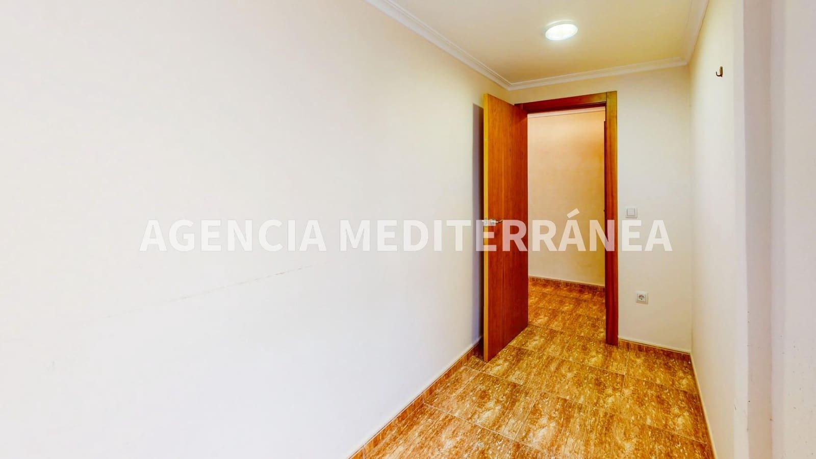3 bedroom Flat for sale in Alcasser - € 137,000 (Ref: 9591402)