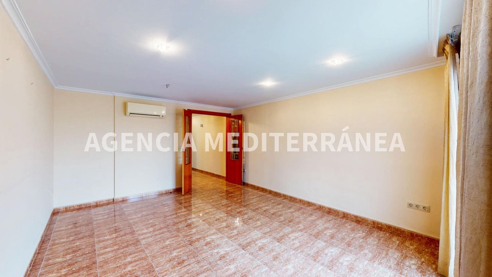 3 bedroom Flat for sale in Alcasser - € 137,000 (Ref: 9591402)