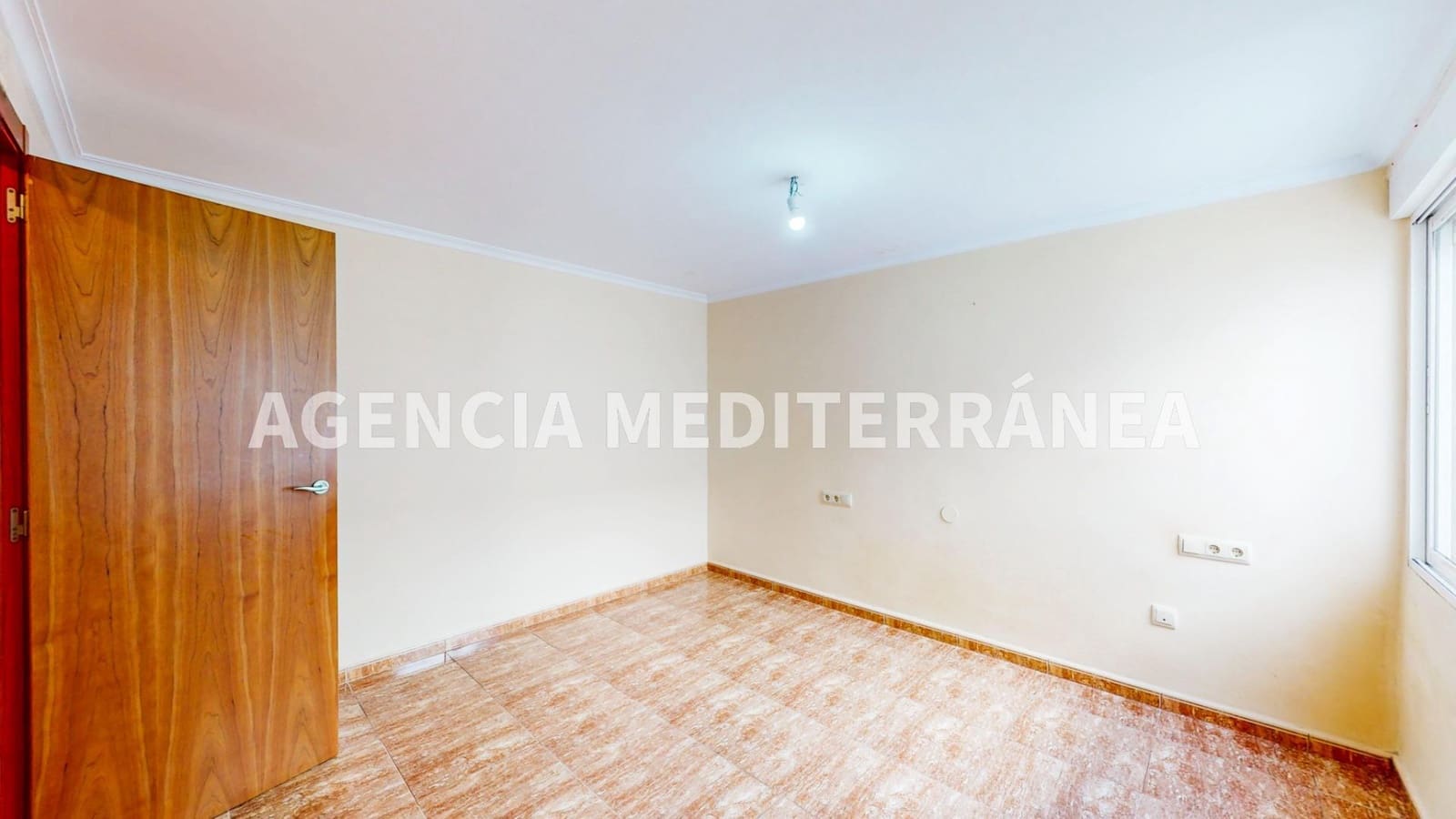 3 bedroom Flat for sale in Alcasser - € 137,000 (Ref: 9591402)