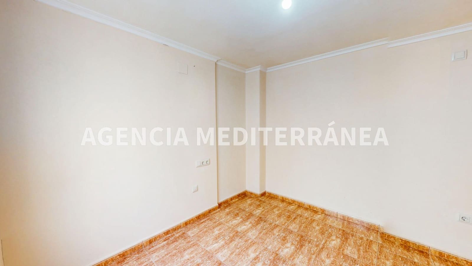 3 bedroom Flat for sale in Alcasser - € 137,000 (Ref: 9591402)