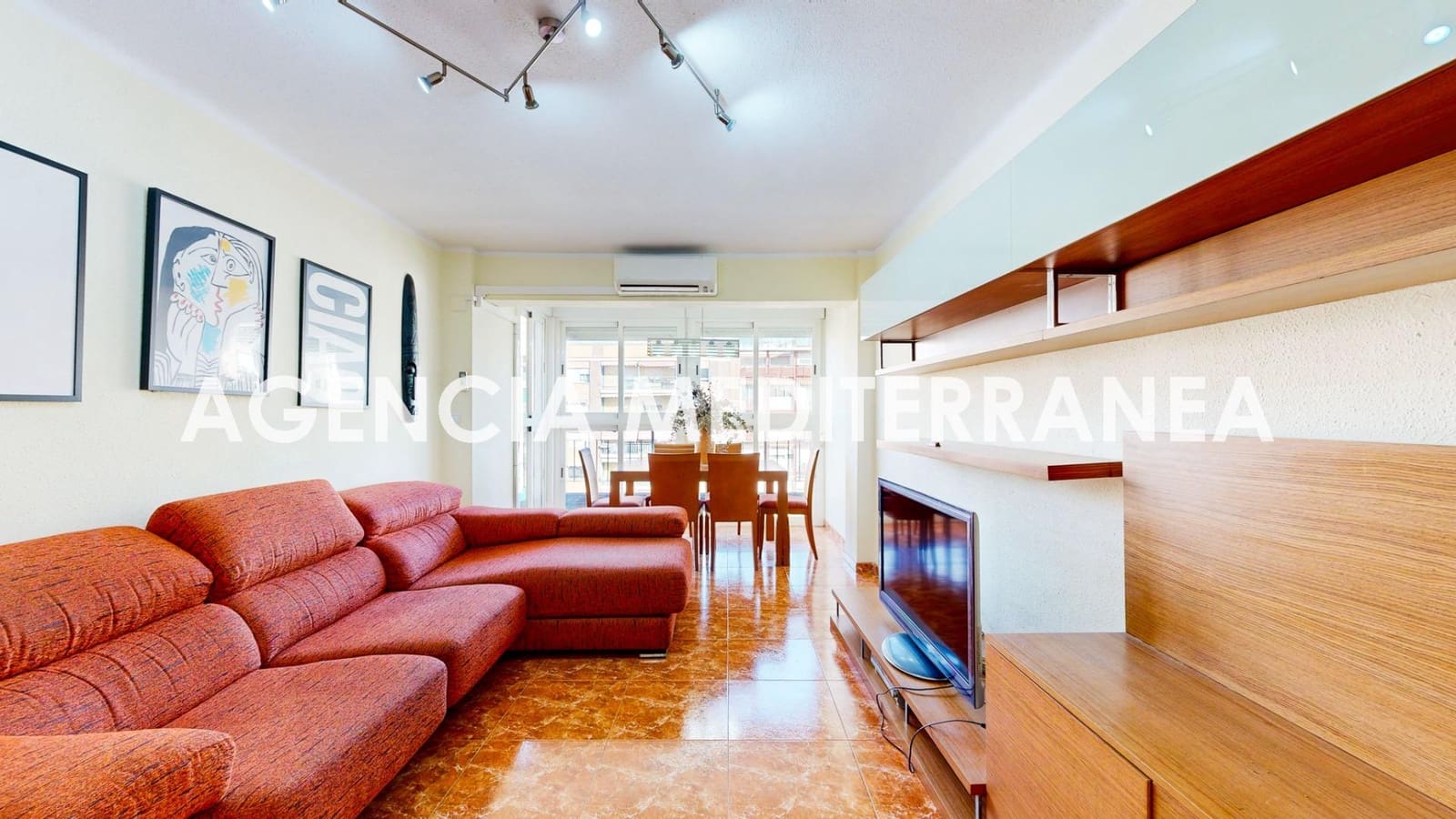 3 bedroom Flat for sale in Valencia city - € 265,000 (Ref: 9596253)