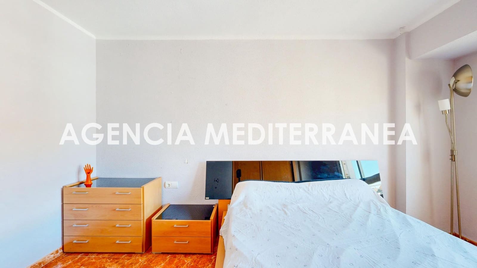 3 bedroom Flat for sale in Valencia city - € 265,000 (Ref: 9596253)