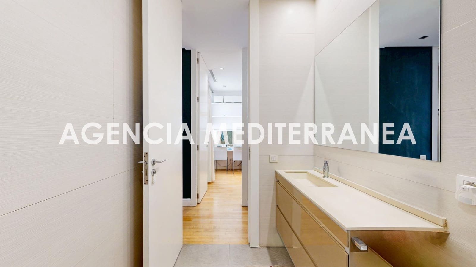Piso de 3 habitaciones en València ciudad en alquiler - 3.300 € (Ref: 9599632)