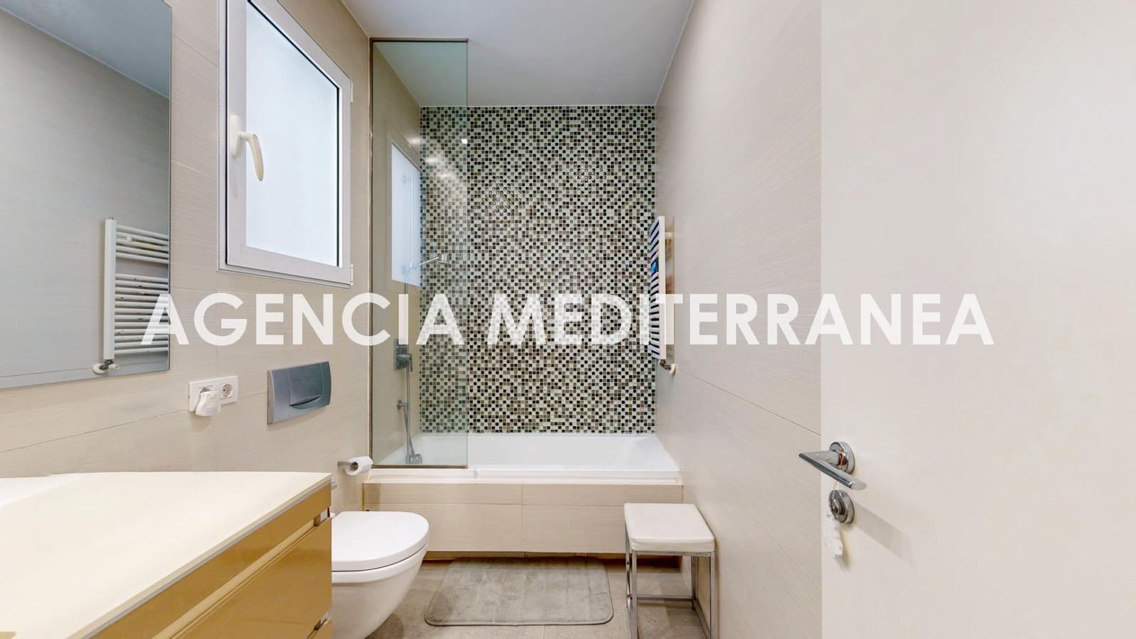 Piso de 3 habitaciones en València ciudad en alquiler - 3.300 € (Ref: 9599632)