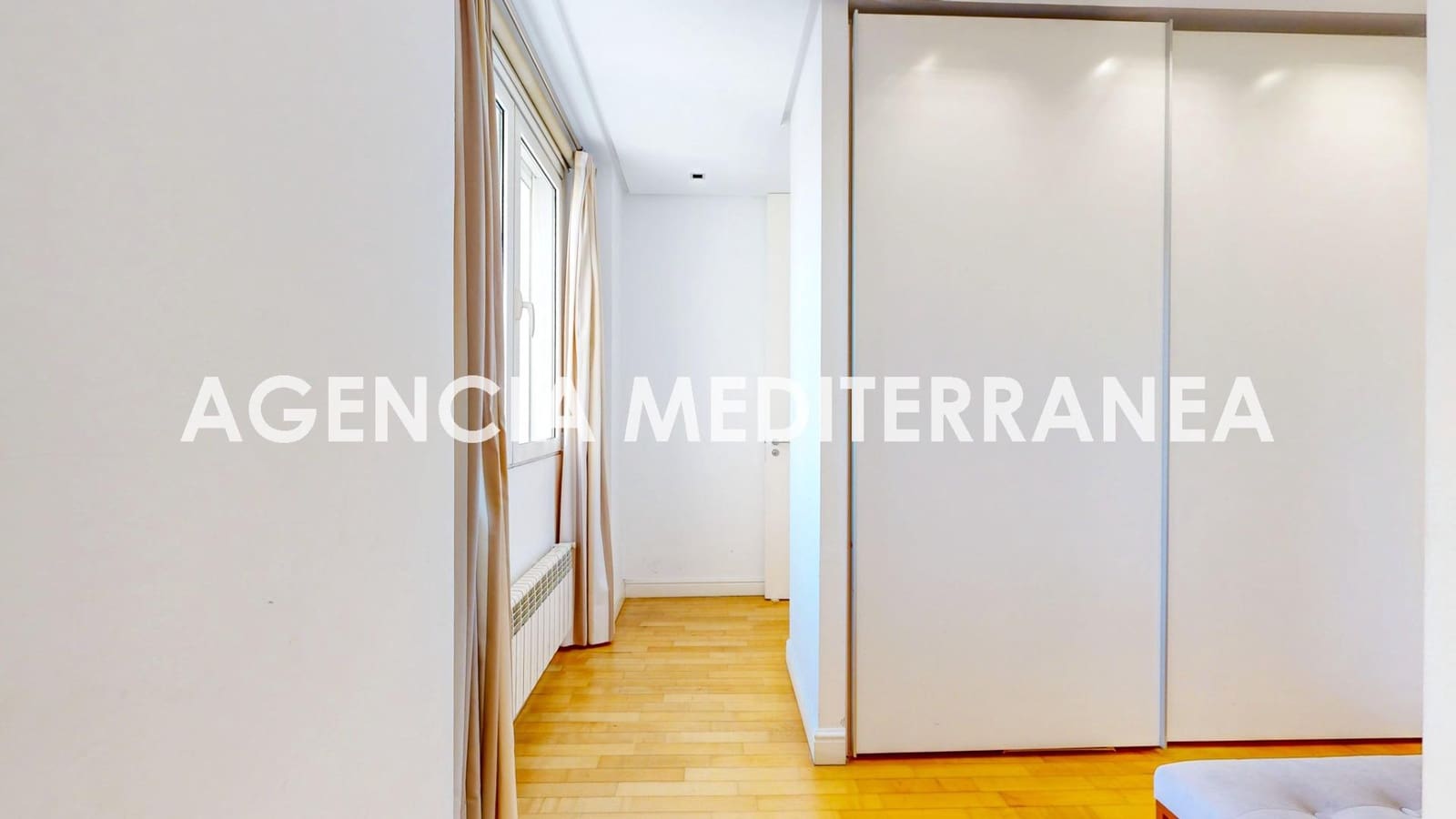 Piso de 3 habitaciones en València ciudad en alquiler - 3.300 € (Ref: 9599632)