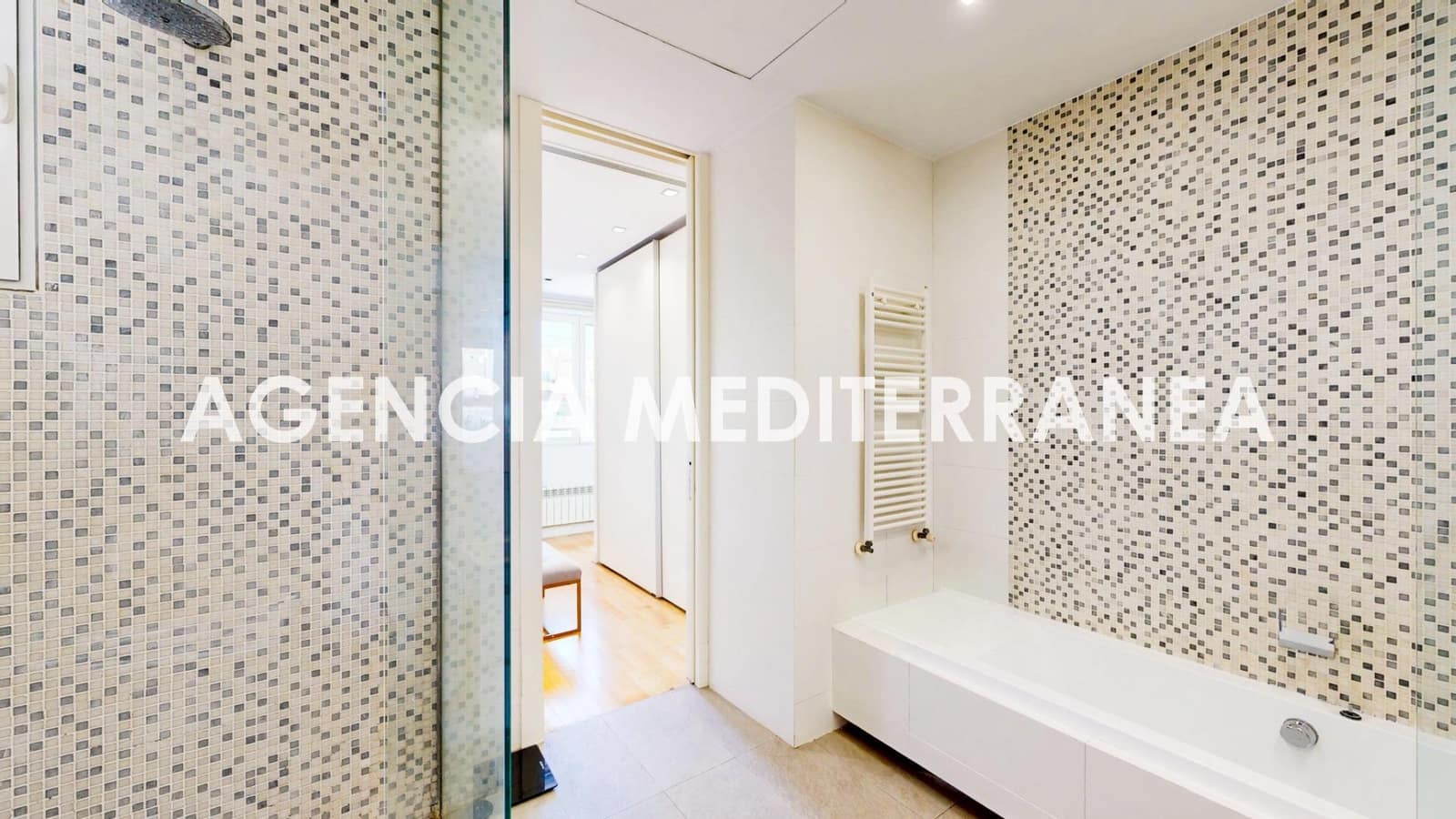 Piso de 3 habitaciones en València ciudad en alquiler - 3.300 € (Ref: 9599632)