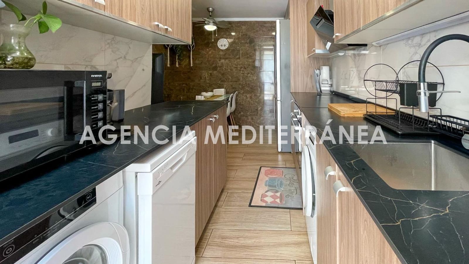 3 slaapkamer Halfvrijstaande villa te koop in La Canada met zwembad - € 355.000 (Ref: 9599633)