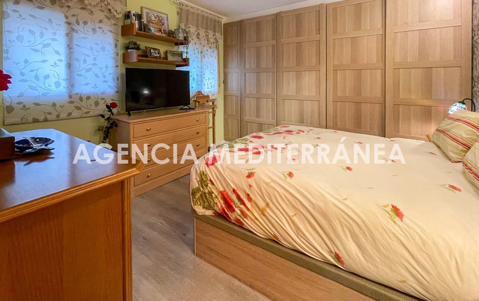 3 slaapkamer Halfvrijstaande villa te koop in La Canada met zwembad - € 355.000 (Ref: 9599633)