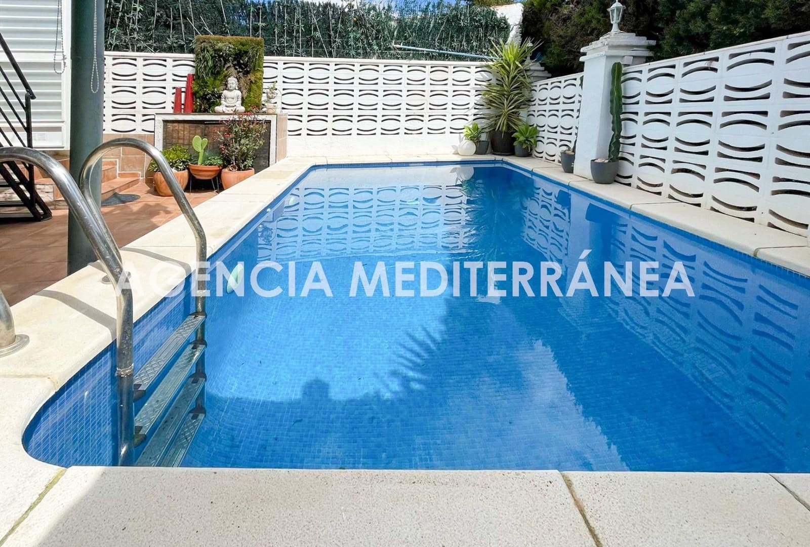 3 slaapkamer Halfvrijstaande villa te koop in La Canada met zwembad - € 355.000 (Ref: 9599633)