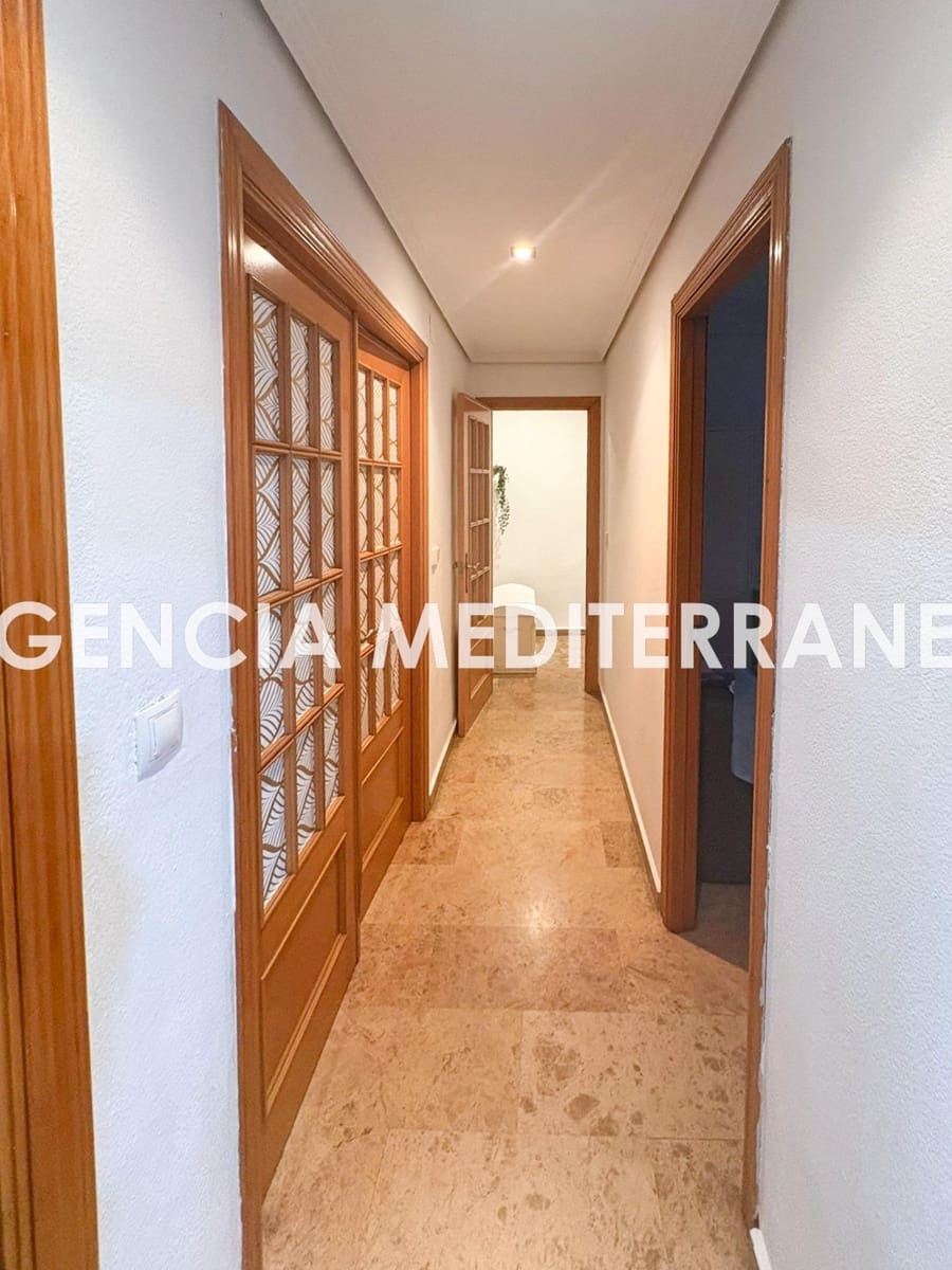 Piso de 3 habitaciones en València ciudad en venta - 389.000 € (Ref: 9608154)